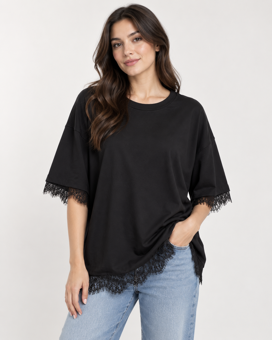 Siyah Dantelli Oversize Tişört ikinci görsel